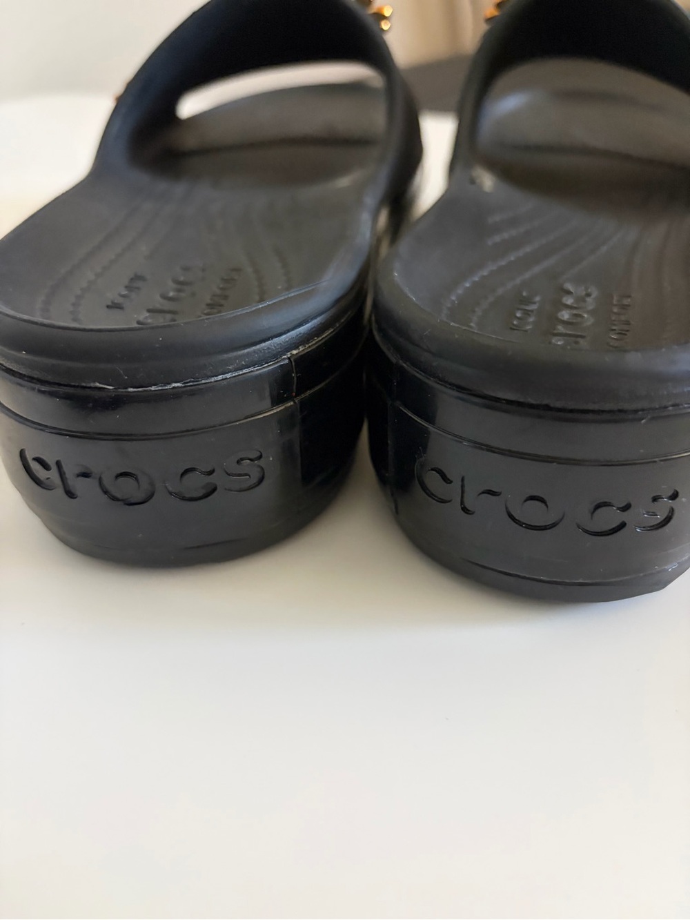Crocs Crocband Metallic Bloom Platform Slides Gold Black Floral Charms Sz 9 Rare - Picture 13 of 16